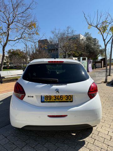 פיג'ו 208