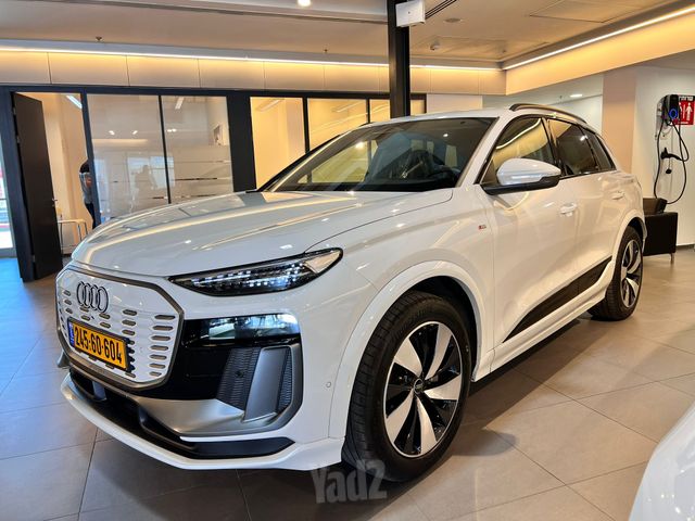 Q6 e-tron 50 חשמלי אוט׳ (306 כ״ס)