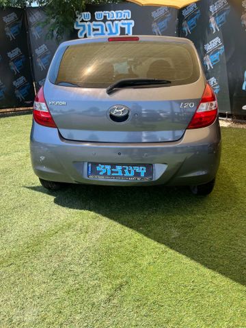 יונדאי i20