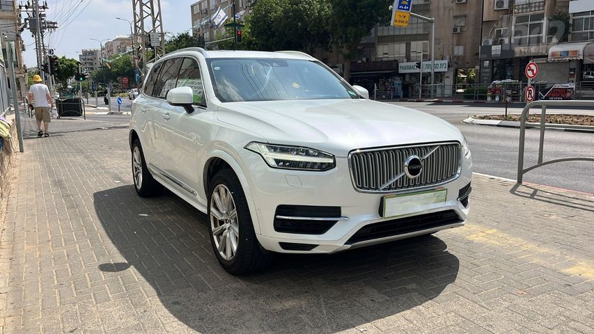 מודעת רכב וולוו XC90