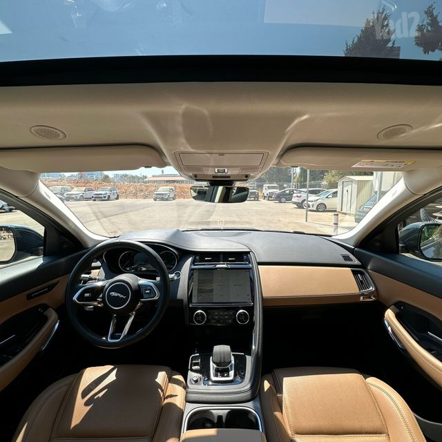 יגואר E-Pace