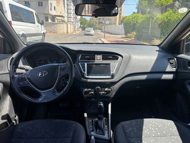 יונדאי i20