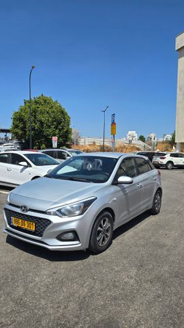 יונדאי i20