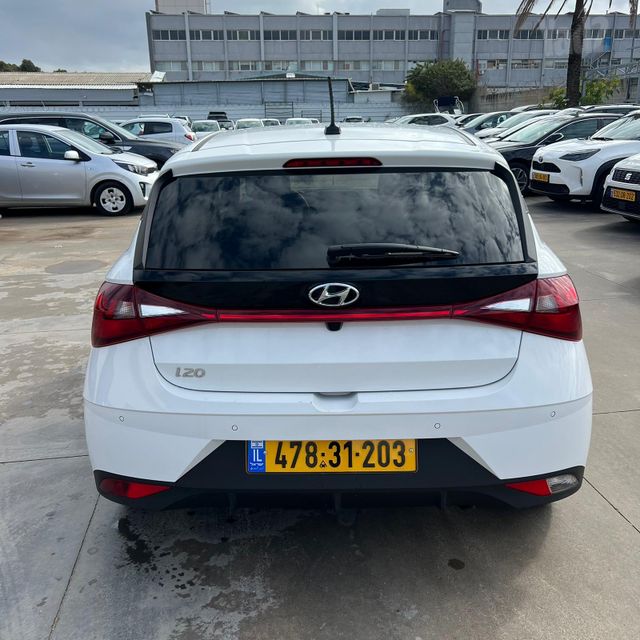 יונדאי i20