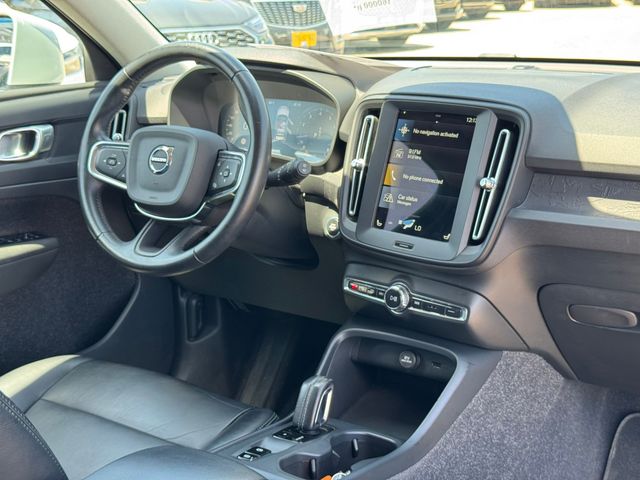 וולוו XC40