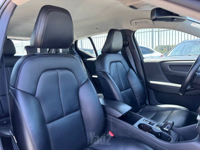 וולוו XC40