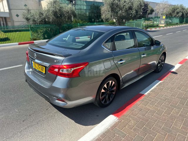 ניסאן סנטרה