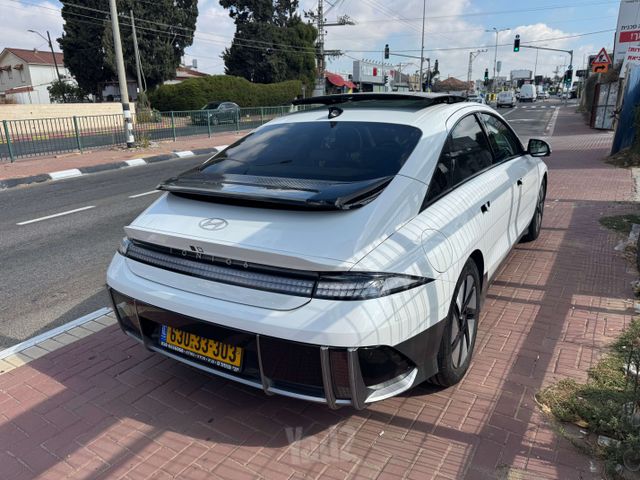 יונדאי איוניק 6