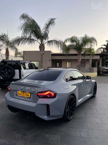 ב מ וו M2