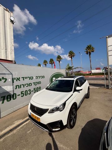 פיג'ו 5008