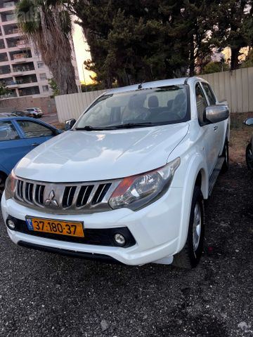 מיצובישי טרייטון / L200