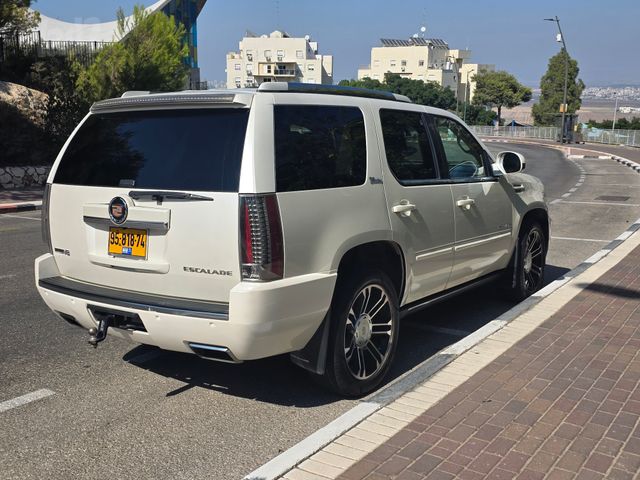 קאדילק אסקלייד