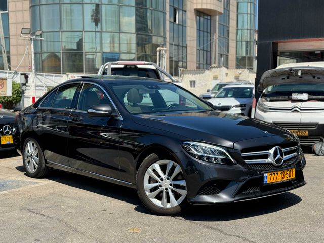 מודעת רכב מרצדס-בנץ C-class