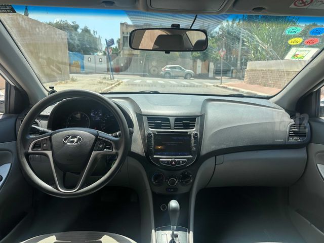 יונדאי אקסנט i25