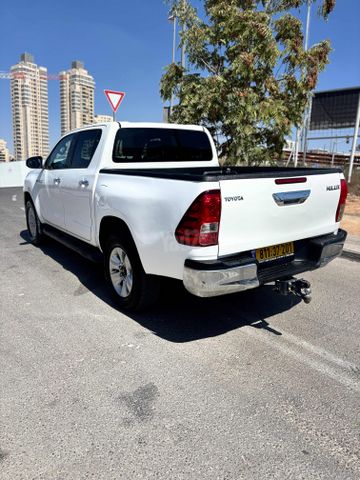 טויוטה היילקס