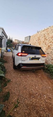 טויוטה RAV4