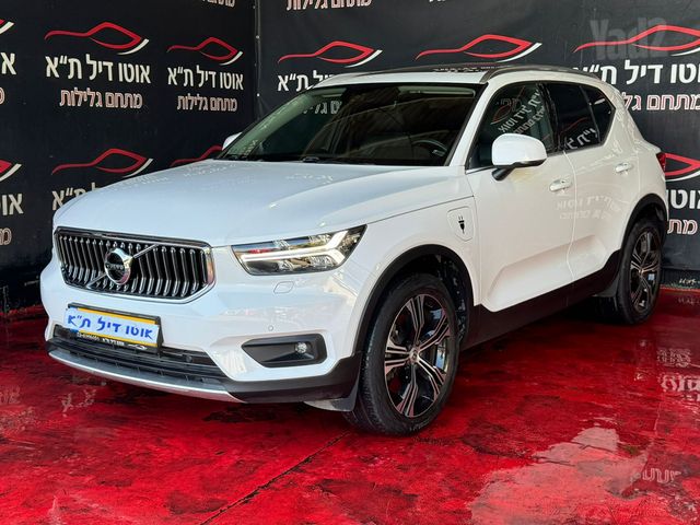 וולוו XC40