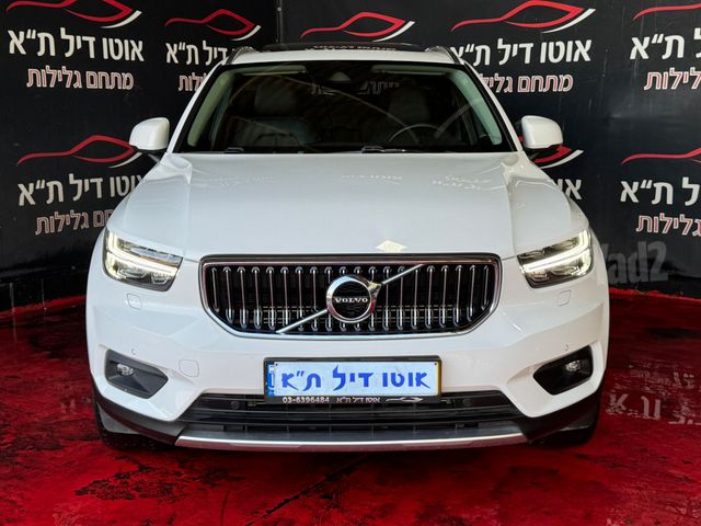 מודעת רכב וולוו XC40