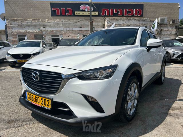 מודעת רכב מאזדה CX-3