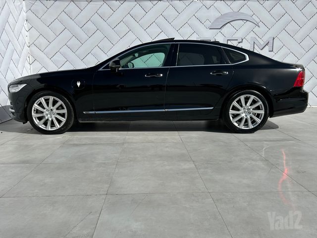 וולוו S90