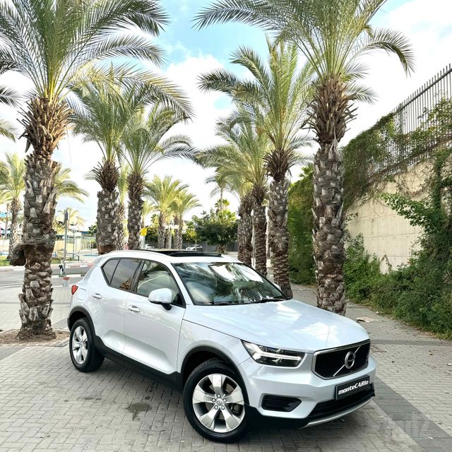 מודעת רכב וולוו XC40