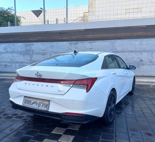 יונדאי אלנטרה