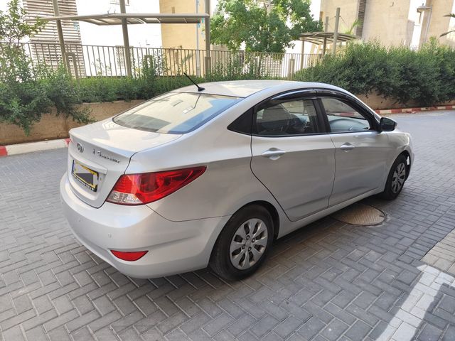 יונדאי אקסנט i25