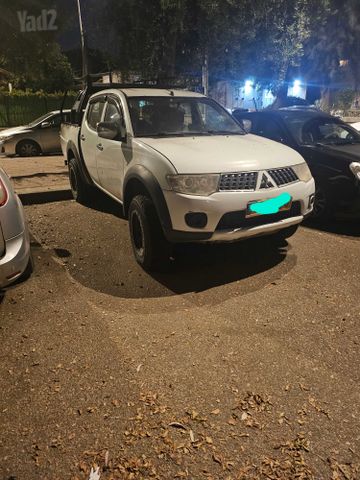 מודעת רכב מיצובישי טרייטון / L200