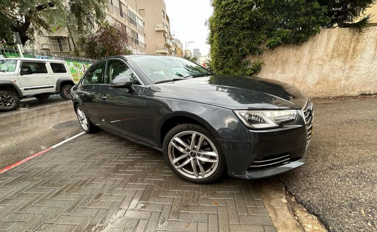 מודעת רכב אאודי A4