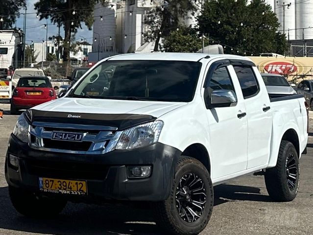 מודעת רכב איסוזו די-מקס