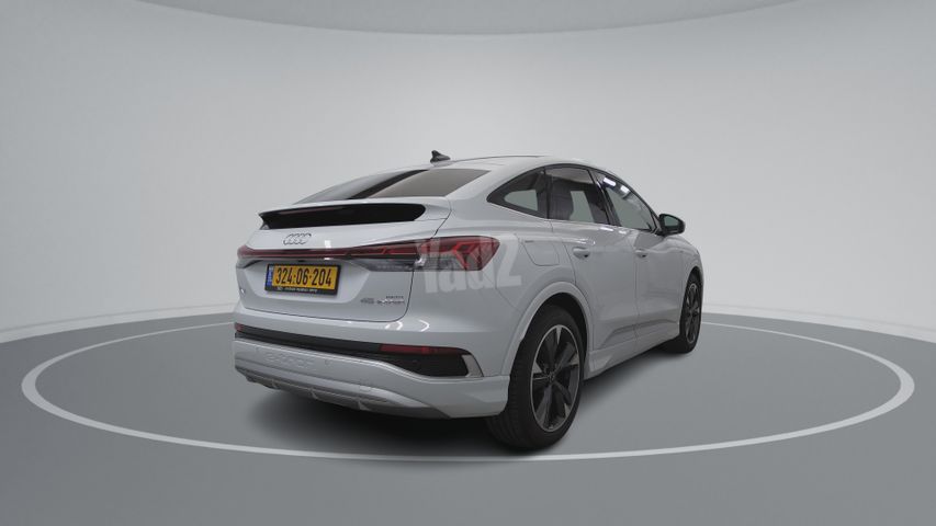 אאודי Q4 e-tron