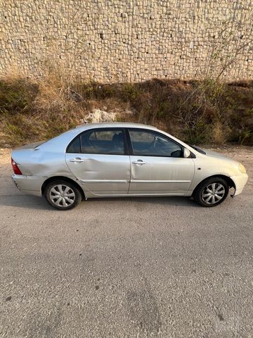טויוטה קורולה