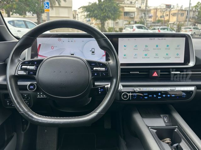 יונדאי איוניק 6