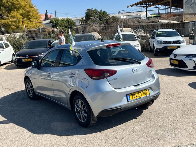 מאזדה 2