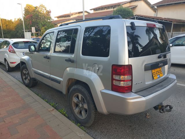 ג'יפ צ'ירוקי