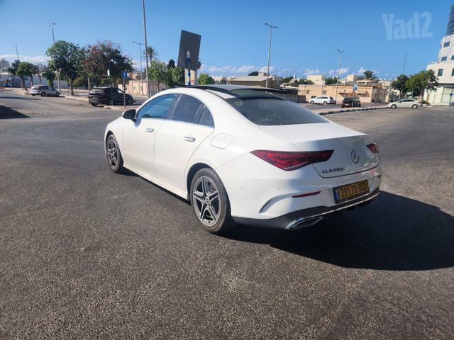 מודעת רכב מרצדס-בנץ CLA 1