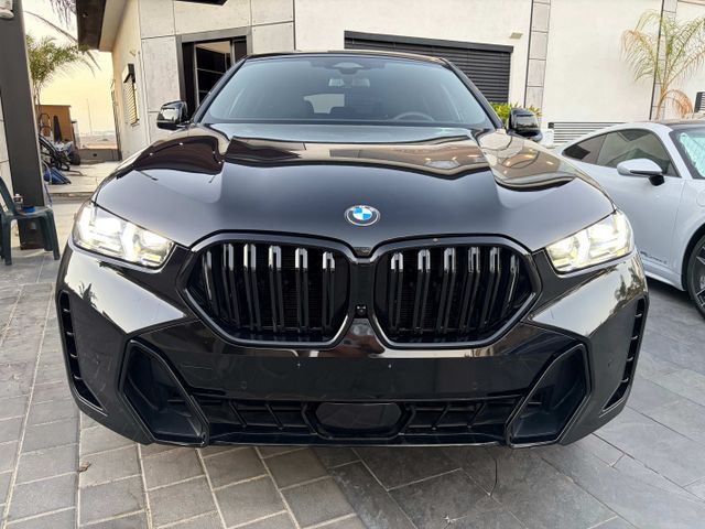 ב מ וו X6