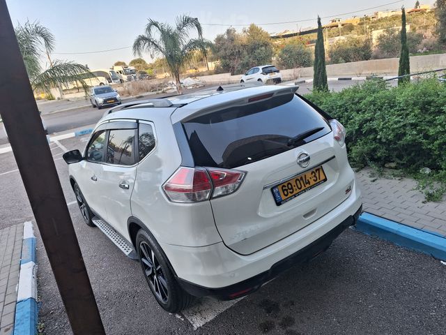 ניסאן אקס טרייל