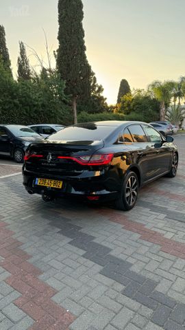 רנו מגאן