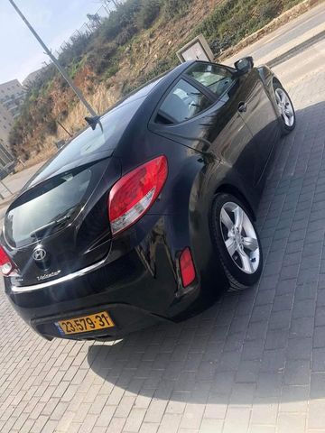 יונדאי ולוסטר
