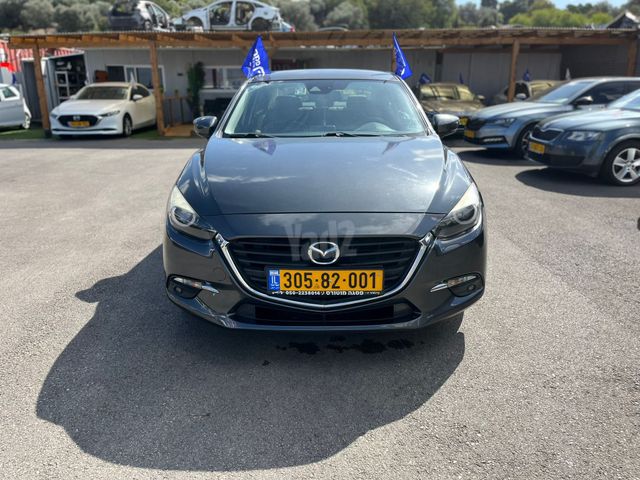 מאזדה 3