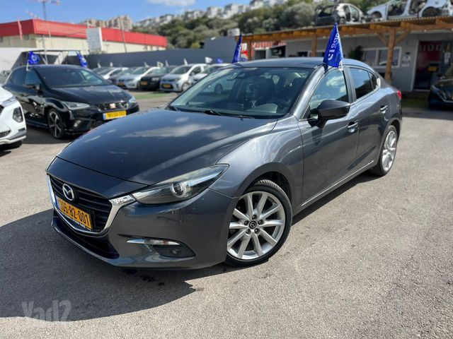 מודעת רכב מאזדה 3