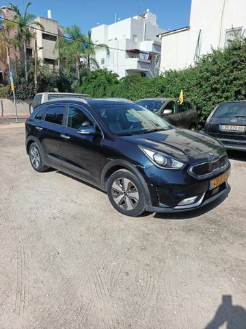 קיה נירו