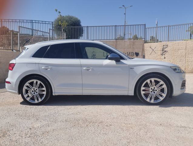אאודי SQ5