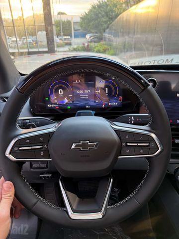 מודעת רכב שברולט סילברדו EV 1