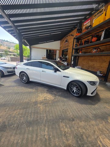 מרצדס-בנץ AMG GT 4 דל' קופה