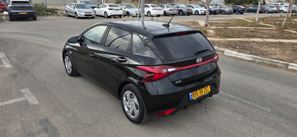 יונדאי i20