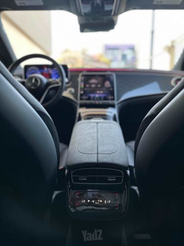 מרצדס-בנץ EQS SUV