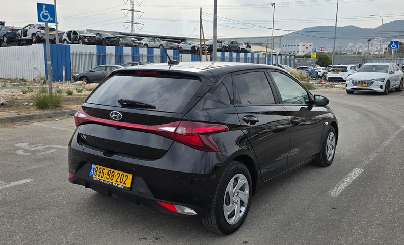 יונדאי i20