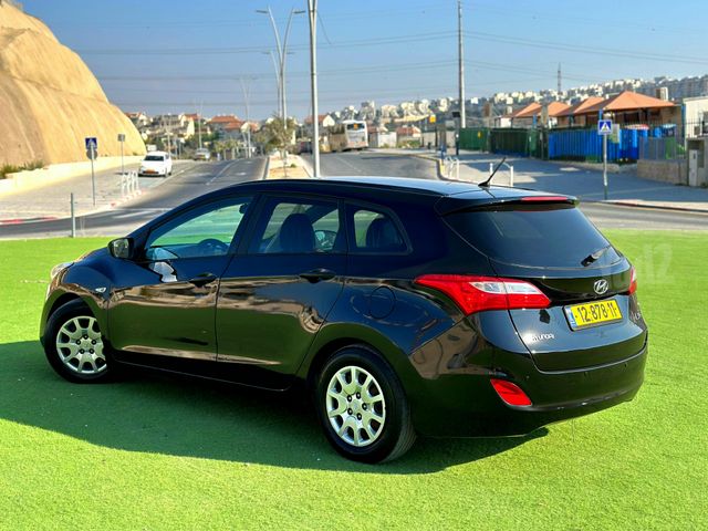 יונדאי i30